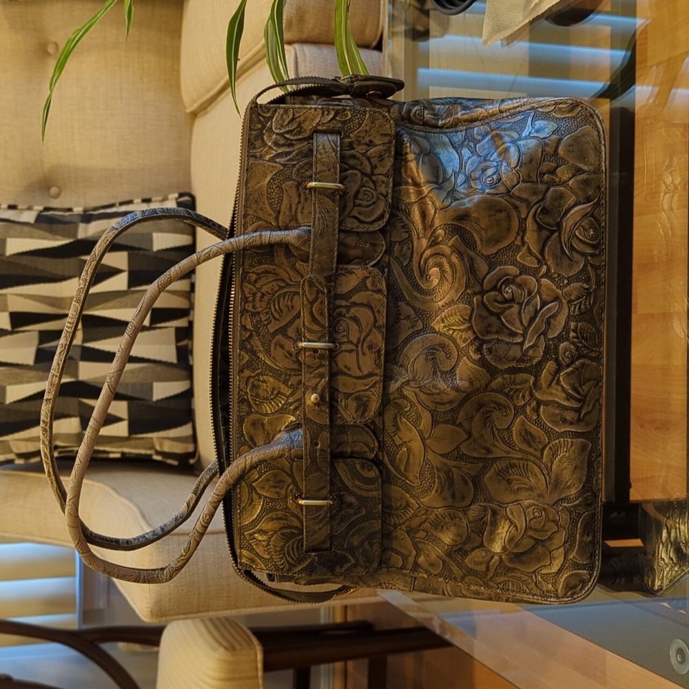 Maxx New York Handbag